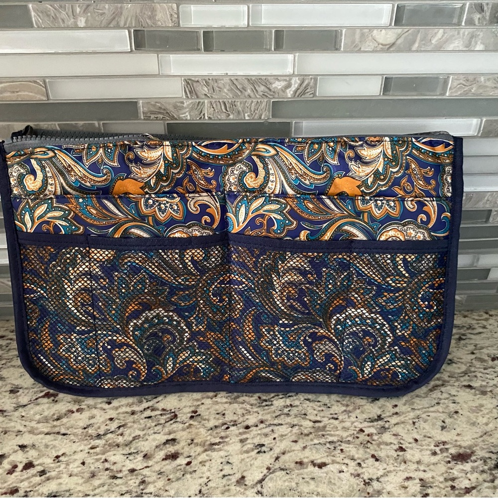 Vercord purse organizer bag travel 13 pockets splash wave paisley new with tags